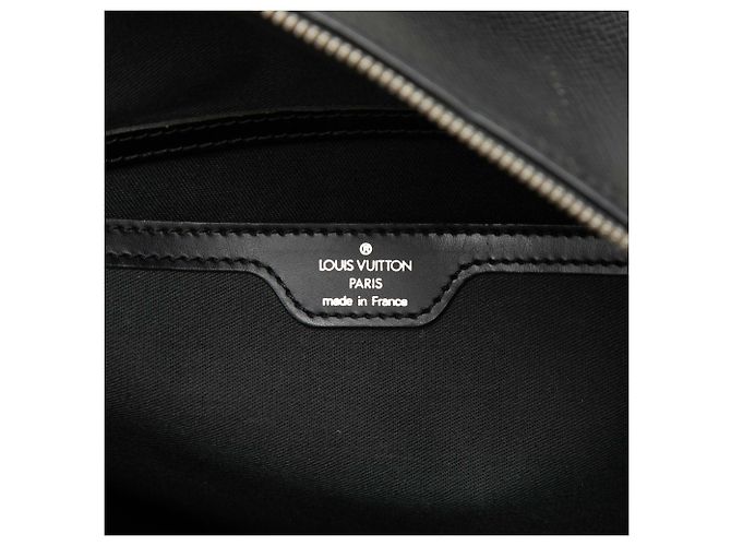 Sac bandoulière Louis Vuitton Taiga Reporter PM Noir - vue 5