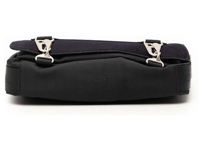 Borsa crossbody Chanel Nylon Sport Line blu - vista 3