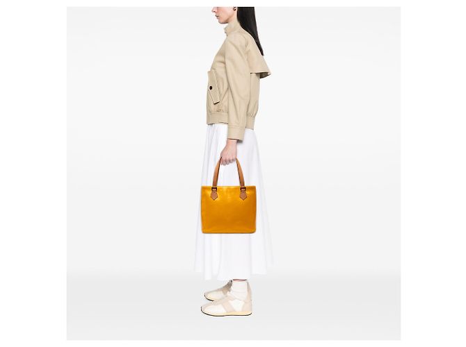 Bolso Tote Louis Vuitton Monogram Vernis Houston Amarillo - vista 9
