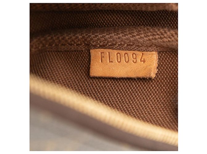 Borsa a mano Louis Vuitton Monogram Mini Pochette Accessoires Marrone - vista 5