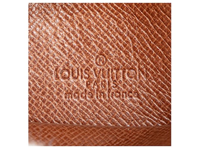 Borsa a tracolla porta passaporto Louis Vuitton Monogram Pochette Secret Marrone - vista 5
