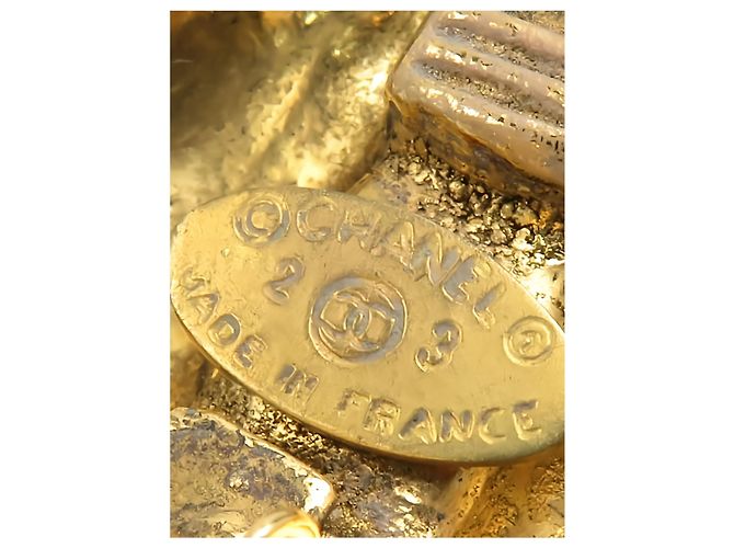 Orecchini a clip rotondi in cristallo placcati oro Chanel CC Gold D'oro - vista 4