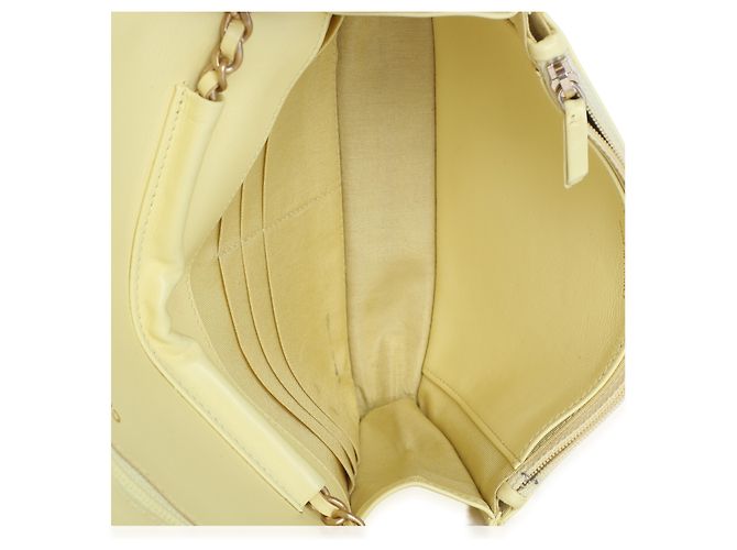 Chanel Yellow Frayed Denim Coco Wallet On Chain Giallo - vista 5