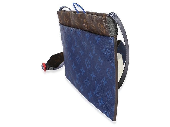 Bolsa Outdoor Louis Vuitton Monogram Canvas Pacific Blue Azul - vista 3