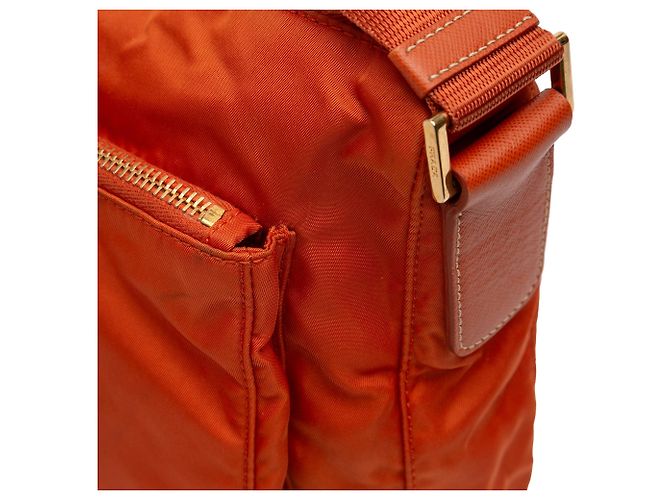 Prada Tessuto Crossbody-Tasche in Orange mit Reißverschluss - Ansicht 11