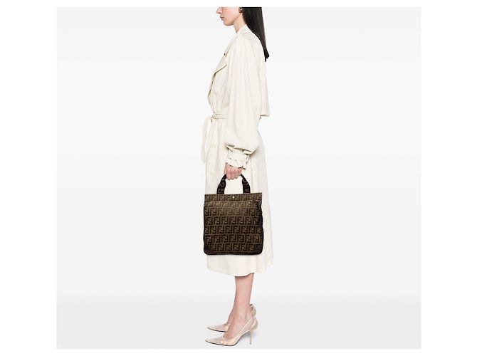 Borsa Shopping Fendi Zucca Canvas Marrone - vista 8