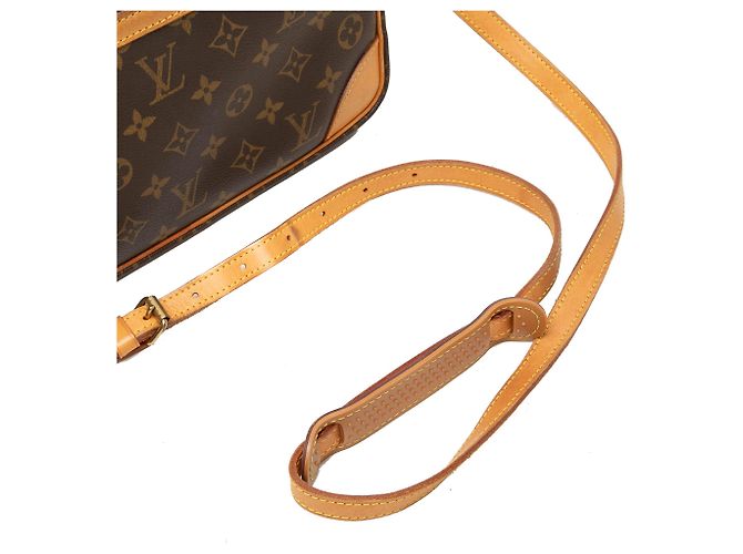 Borsa a tracolla Louis Vuitton Monogram Trocadero 30 Marrone - vista 8