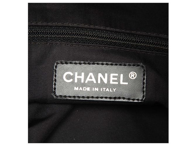 Borsa Tote Chanel New Travel Line in nylon nero - vista 5