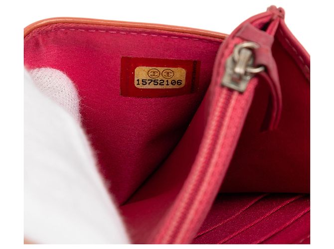 Bolsa Tiracolo Chanel CC Embossed Patent Camellia Wallet On Chain Rosa - vista 6