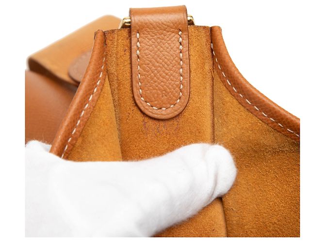 Borsa a tracolla Hermès Evelyne GM Courchevel Marrone - vista 5