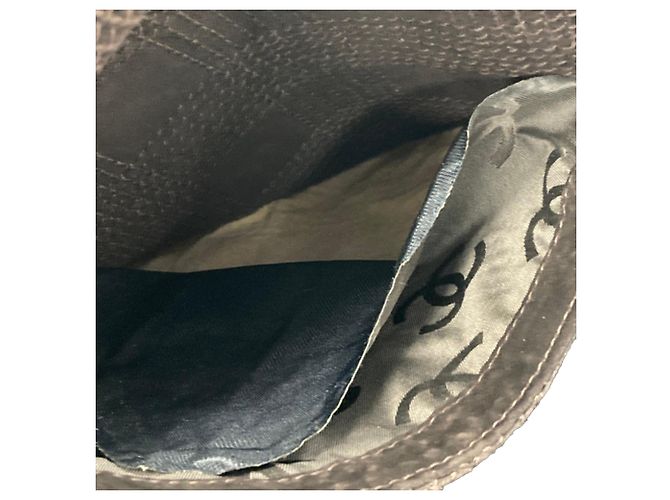 Borsa a tracolla Chanel CC in camoscio marrone Wild Stitch - vista 7