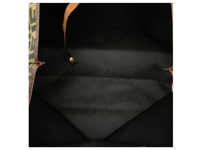 Borsa Tote Roll Medium in tela Zucca marrone Fendi - vista 4