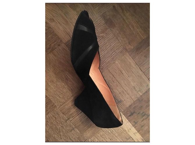 Autre Marque Keilabsatz-Pumps aus schwarzem Wildleder - Ansicht 3