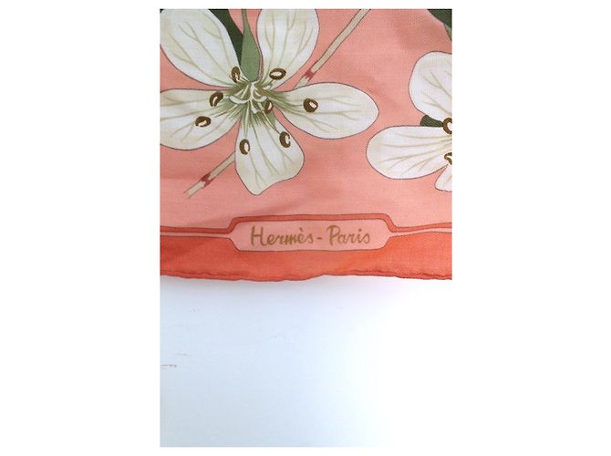 Hermès carré Flora Graeca rosa cashmere e seta Bianco Blu Verde - vista 3