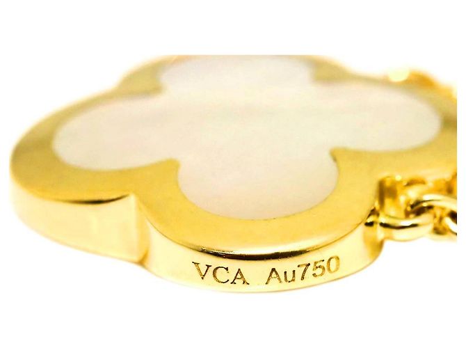 Collier Pure Alhambra en nacre Van Cleef & Arpels - vue 4