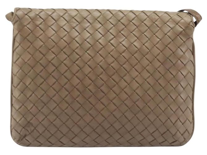 Bottega Veneta Tassel Flap Intrecciato Nappa Medium Beige - vista 2