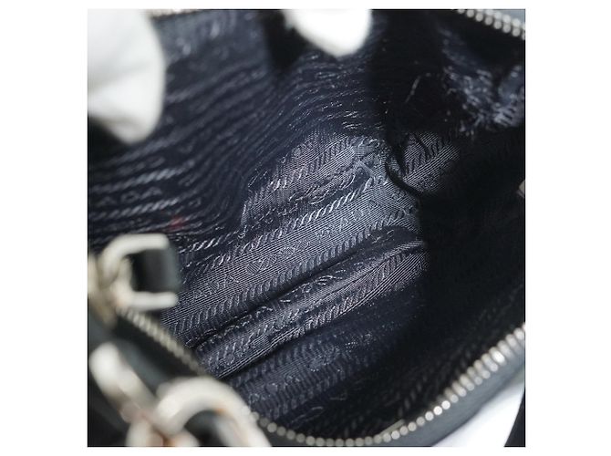 Prada Re-Edition 2005 Re-Nylon Mini Hobo Nero - vista 14