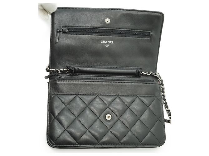 Chanel Classic Matelassé Wallet-on-Chain aus Lammleder Schwarz Bordeaux - Ansicht 11