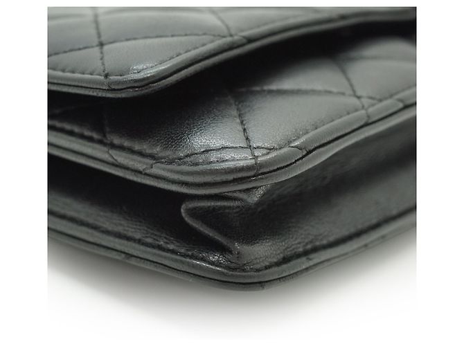 Chanel Classic Matelassé Wallet-on-Chain aus Lammleder Schwarz Bordeaux - Ansicht 7