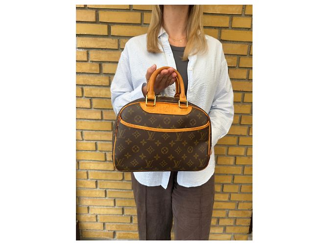 Louis Vuitton Trouville Beige D'oro - vista 2