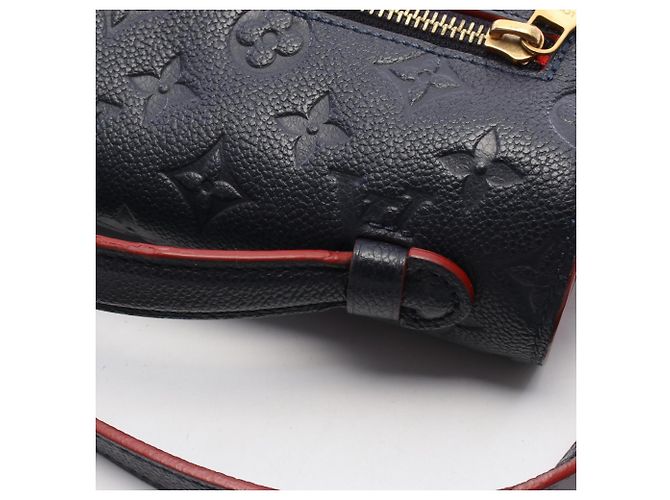 Borsa Louis Vuitton Pochette Métis Monogram Empreinte Rosso Blu navy - vista 8