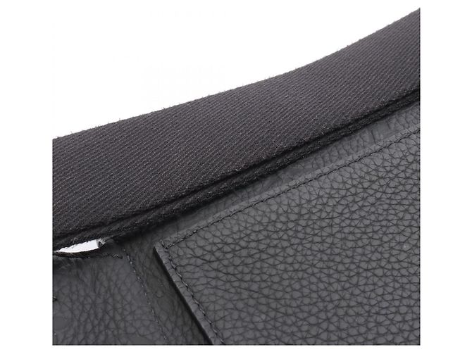Louis Vuitton S-Lock Sling Bag Schwarz - Ansicht 7