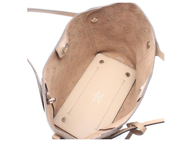 Borsa 2-Way Louis Vuitton Mahina PM Beige - vista 3
