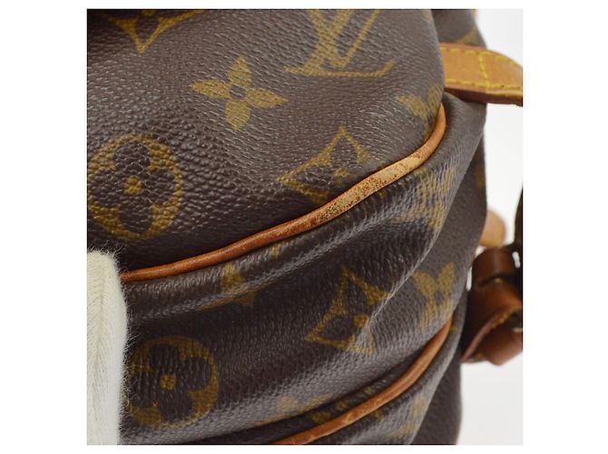Louis Vuitton Saumur Monogram Canvas 30 Marrone - vista 6