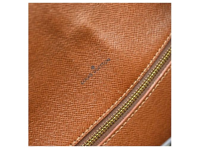 Louis Vuitton Saint Cloud Monogram Canvas GM Marrone - vista 4