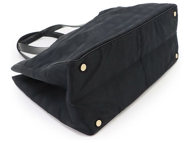 Borsa Chanel New Travel Line Tote MM Nero - vista 5