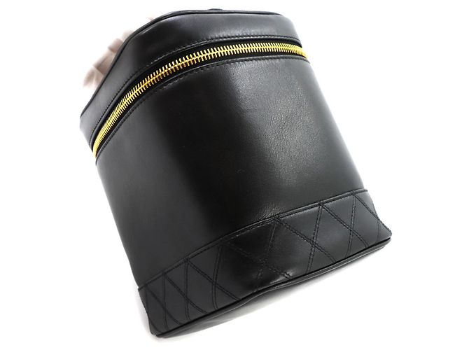 Chanel Bicolore Vanity Handbag - view 9