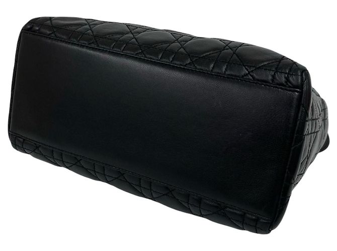 Borsa Lady Dior Medium in pelle d'agnello Cannage nera Nero - vista 6