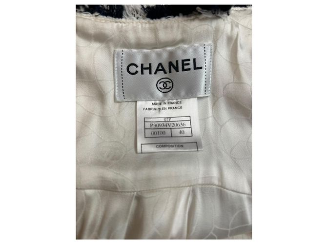 Timeless Chanel Tweed-Kleid in Schwarz und Weiß SS07 - Ansicht 6