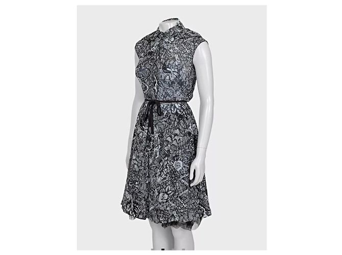 Alexander McQueen Abendkleid aus schwarzer Seidenspitze Sz.40 gebraucht - Ansicht 2