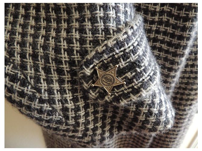 Chanel Abrigo de Tweed Mohair y Cordero de Mongolia Métiers d'Art Paris Dallas Negro Blanco - vista 13