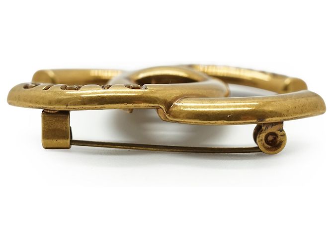 Timeless Chanel Spilla Paris Gold Metal Brass CC Logo Turnlock Aged Metal D'oro - vista 5