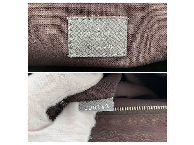 Louis Vuitton Borsa a tracolla Roman MM in pelle Taiga grigia Grigio - vista 6