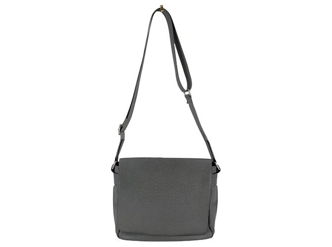 Louis Vuitton Borsa a tracolla Roman MM in pelle Taiga grigia Grigio - vista 7