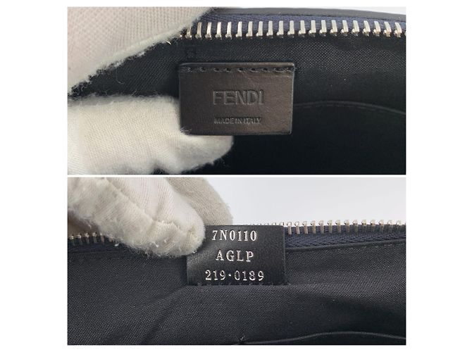 Fendi Pochette Wristlet Clutch in pelle blu navy con logo FF in rilievo - vista 6