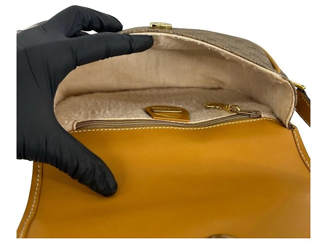 Bolso de hombro mini y bolso de mano de cuero Gucci Old Micro GG Logo Pattern - vista 9