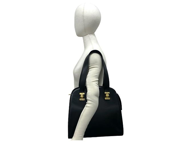 Céline CELINE Vintage Starball Semi-Shoulder Bag aus Leder mit Hardware Schwarz - Ansicht 2