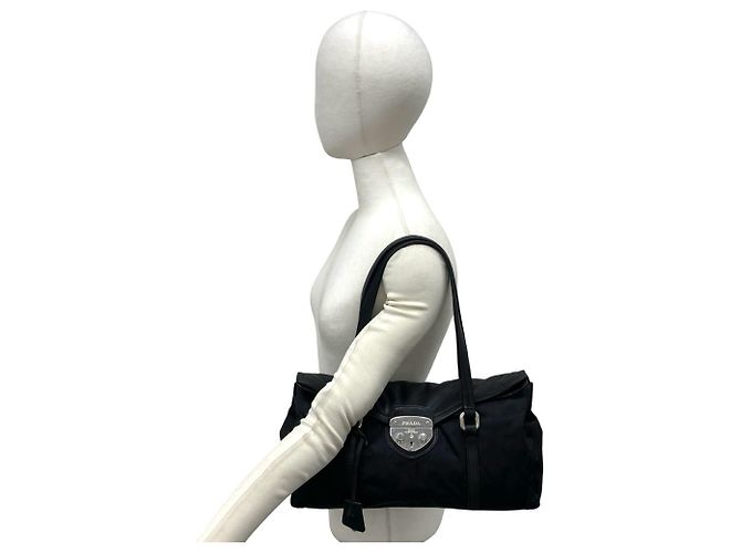 Borsa Tote Prada in nylon Tessuto Pocono e pelle con logo triangolare Nero - vista 2