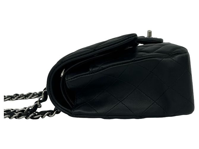 Borsa a tracolla Chanel Matelassé Double Flap Nero - vista 5