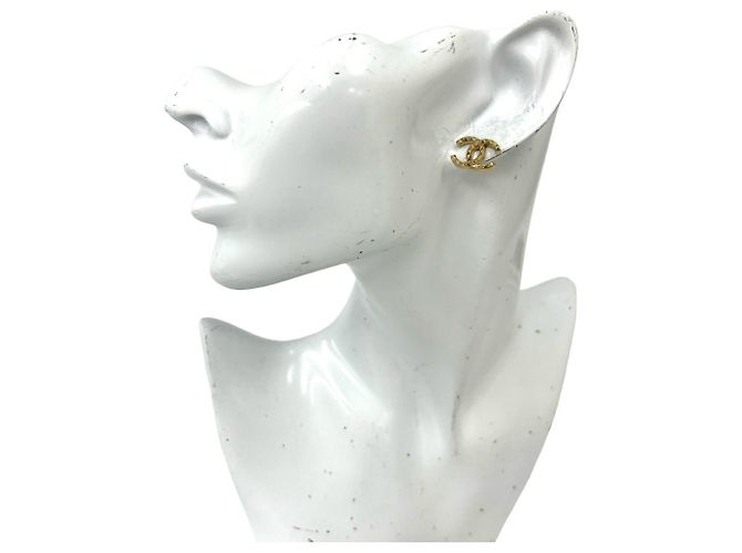 Orecchini a lobo Chanel Coco Mark placcati in oro D'oro - vista 2