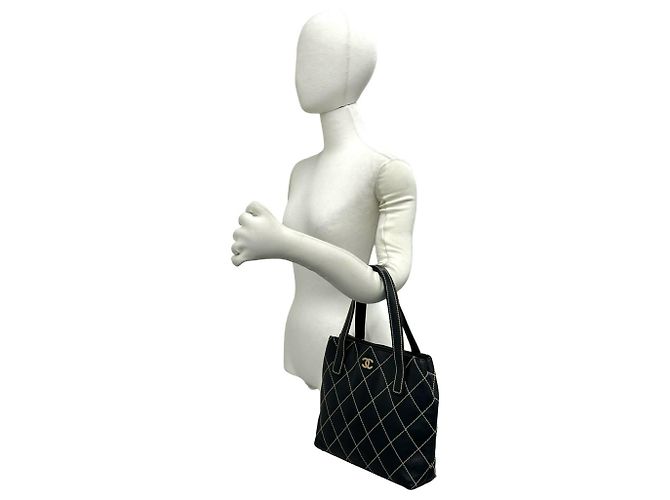 Borsa e Tote Chanel Wild Stitch Coco Mark in pelle Nero - vista 2