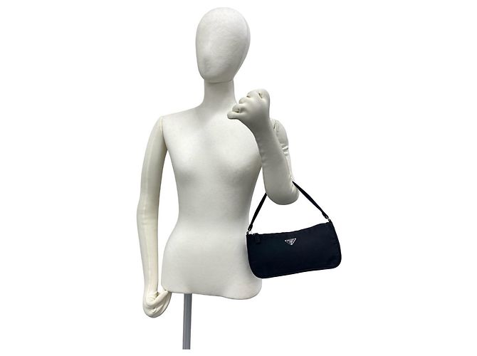 Mini borsa pochette Prada in nylon Nero - vista 2