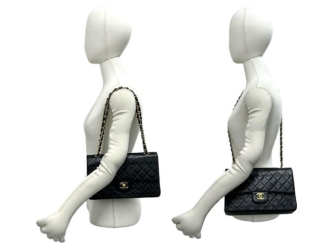 Chanel Vintage Matelassé Coco Mark Schultertasche aus Lammleder Schwarz - Ansicht 2