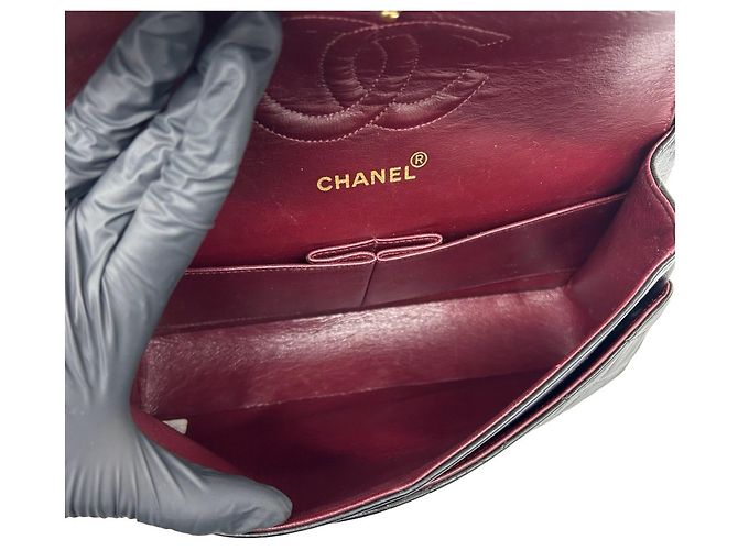 Chanel Vintage Matelassé Coco Mark Schultertasche aus Lammleder Schwarz - Ansicht 9
