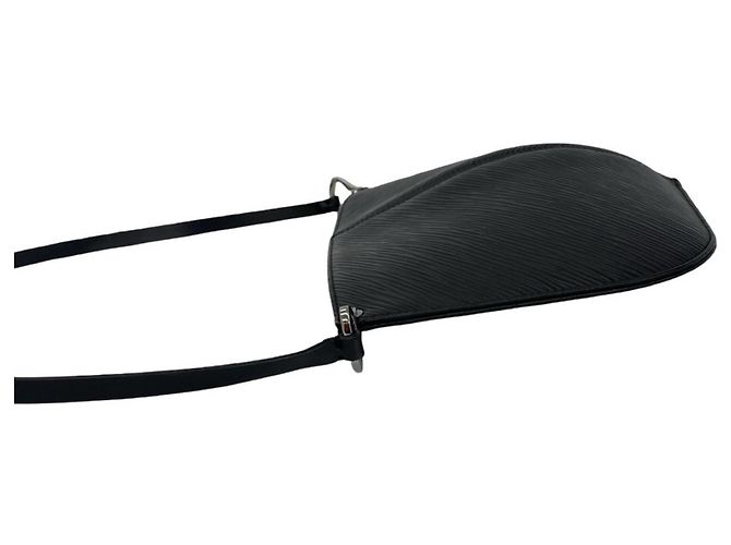 Louis Vuitton Pochette Demilune Epi Leather Semi-Shoulder Bag Negro - vista 5