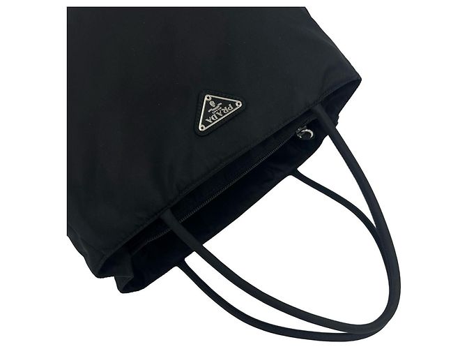 Tote Bolso de mano Prada en nylon Tessuto Pocono con placa de logo triangular Negro - vista 4